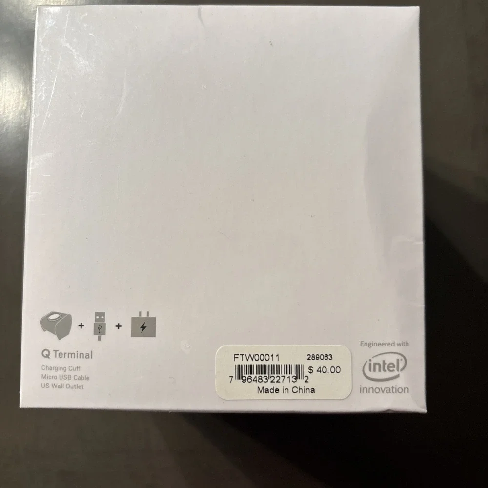 Fossil Q Terminal Smart Bracelet Charging Kit New Sealed. Older Model.